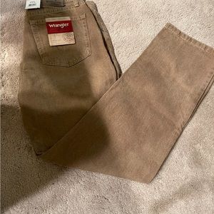 NWT MENS AUTHENTIC TAN WRANGLER JEANS